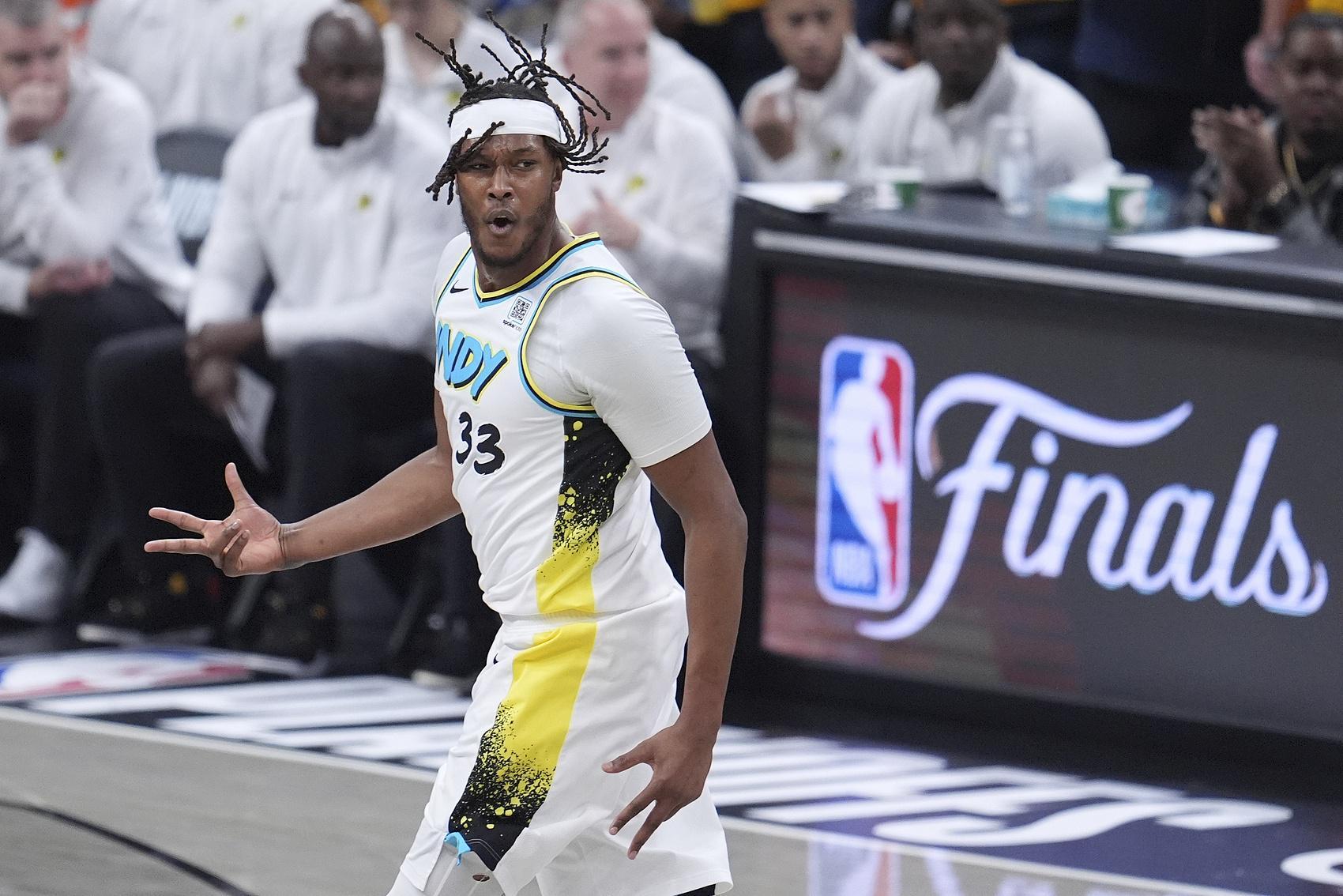 卡莱尔：失去特纳对我们是个重大损失 这发生的有点突然