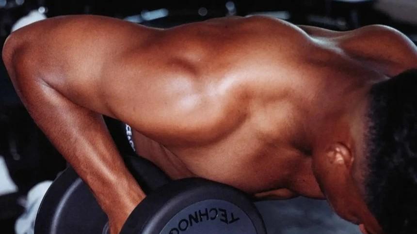 皇马新星练出一身肌肉，球迷惊讶