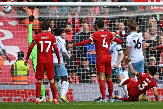 大乐透开奖结果查询-【英超】埃泽破门，罗伯逊救险，利物浦0-1水晶宫