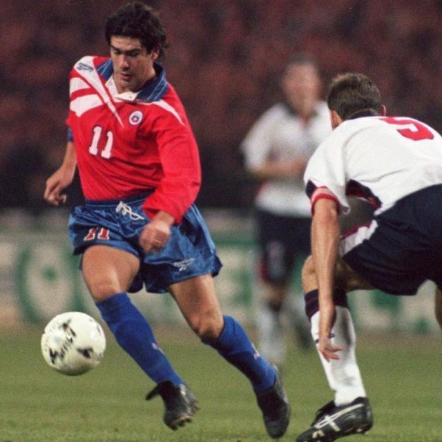 大乐透开奖结果今天奖-【人物】25年前，那个征服温布利的智利杀手