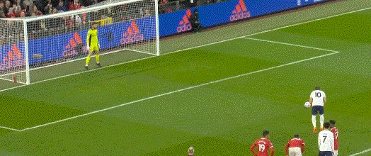 【英超】C罗戴帽 凯恩点射 曼联两度被追平3比2热刺